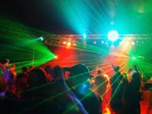 Una fiesta en una nochevieja en un local/fotur Una fiesta en una nochevieja en un local/fotur