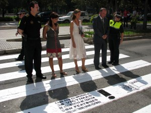 Los responsables políticos de Orihuela en una campaña en defensa del peatón/teñeorihuela Los responsables políticos de Orihuela en una campaña en defensa del peatón/teñeorihuela
