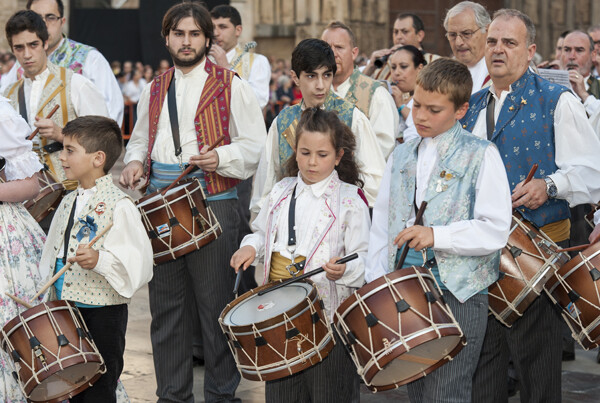 La Escuela de Tabal i Dolçaina de la Federación de Folclore de la Comunidad Valenciana. Foto: Isaac Ferrera