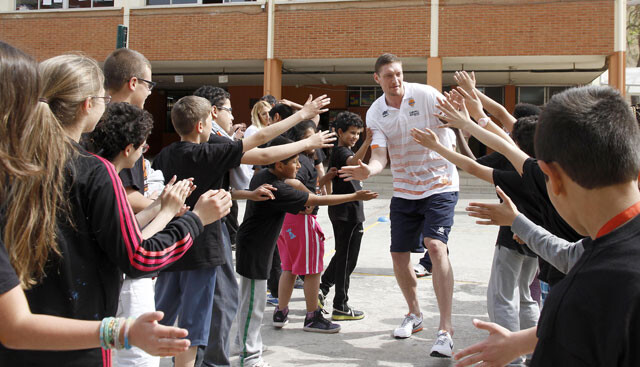 lishchuck-y-van-rossom-colegio-valencia-01