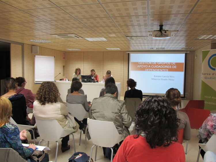 La Diputación destina 300.000 € a mejorar los servicios sociales de 13 mancomunidades y agrupaciones de municipios de la provincia