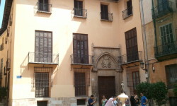 Palacio de los Escrivà, Plaza de San Luis Beltrán