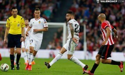 Otamendi. ¿Penalti? ¿Qué penalti?. Foto: VCF