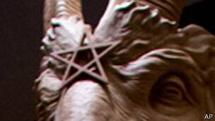150803172905_sp_baphomet_pentagram_304x171_ap