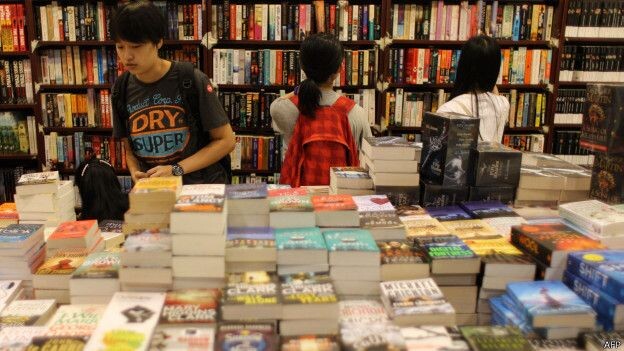 150814055345_sp_digital_vs_traditional_book_624x351_afp