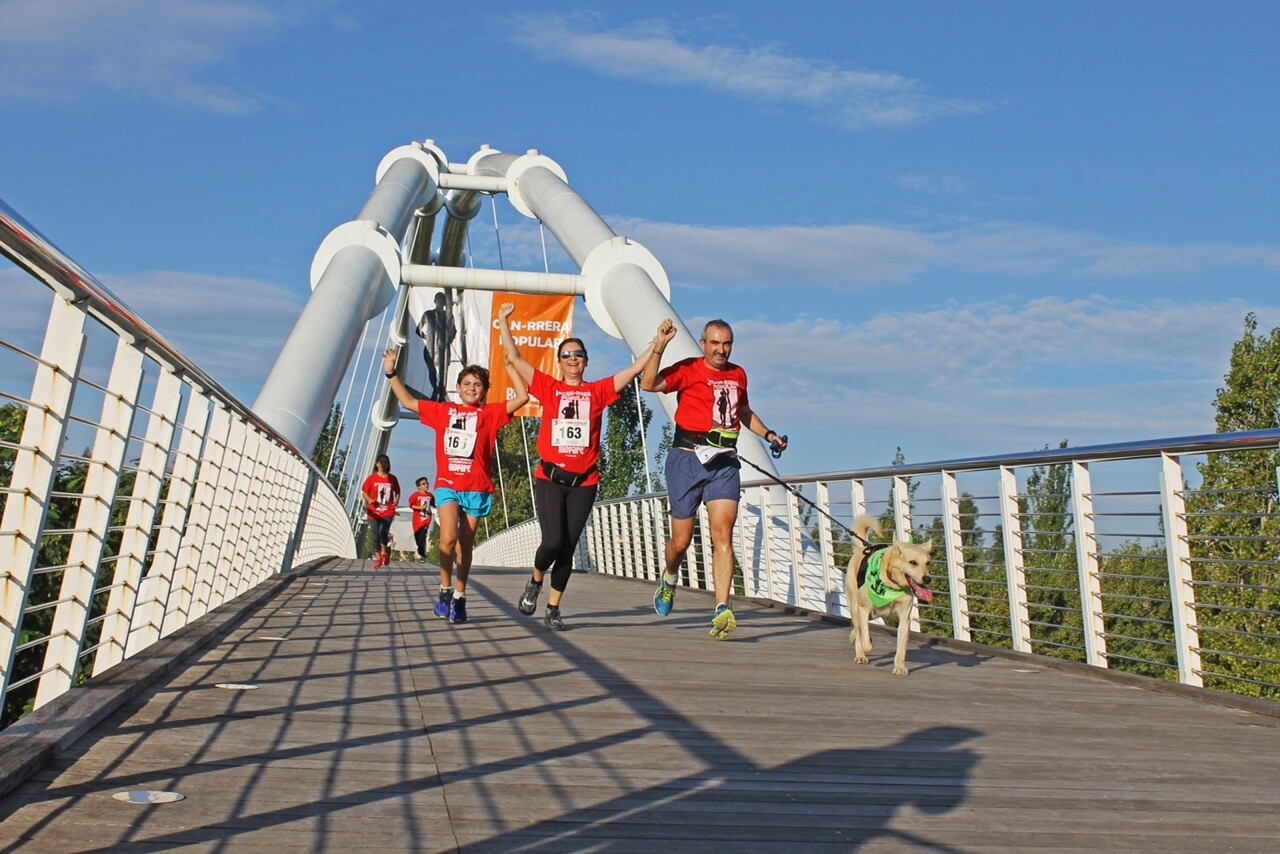 Familia corriendo en 3º CAN-RRERA BIOPARC Valencia