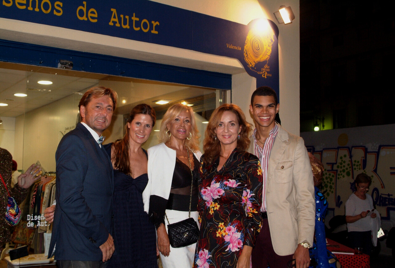 Fiesta apertura nueva tienda de Diseños de autor (11)