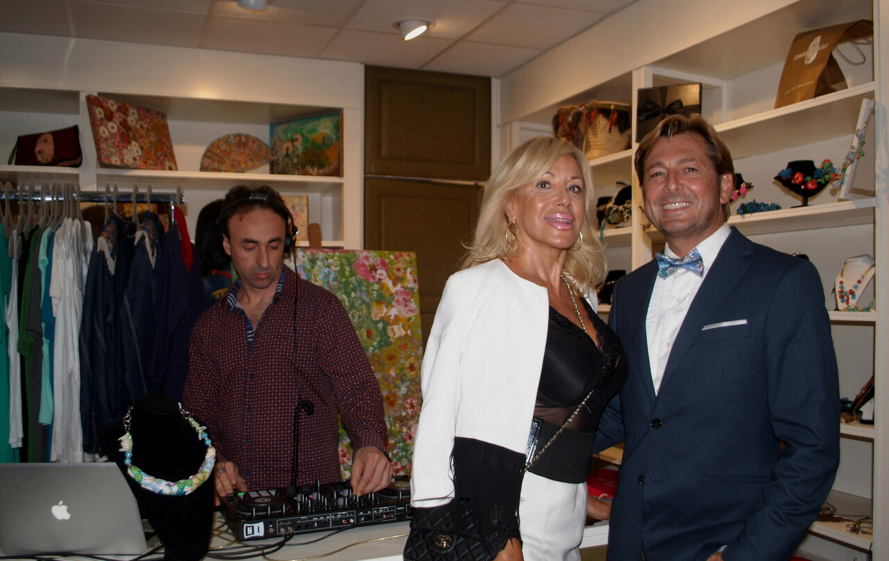 Fiesta apertura nueva tienda de Diseños de autor (2)