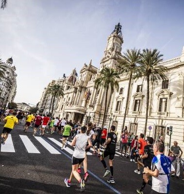 La prueba está considerada como el medio maratón más rápido de España.
