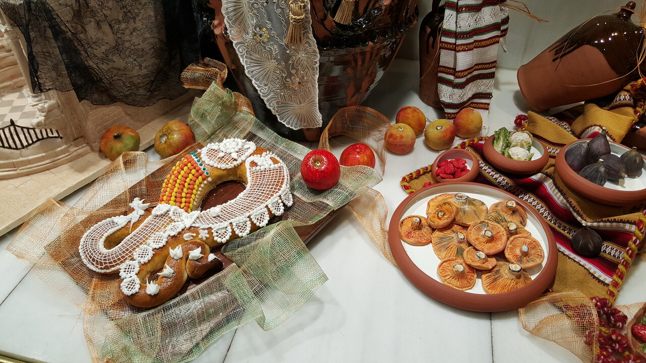 elaboración del tradicional mazapán en La Rosa de Jericó (1)