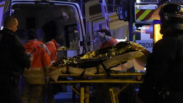 151113235518_ambulancia_paris_640x360_afp_nocredit