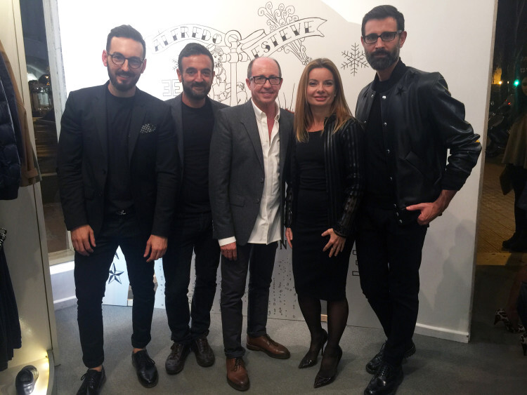 Alfredo Esteve con su equipo