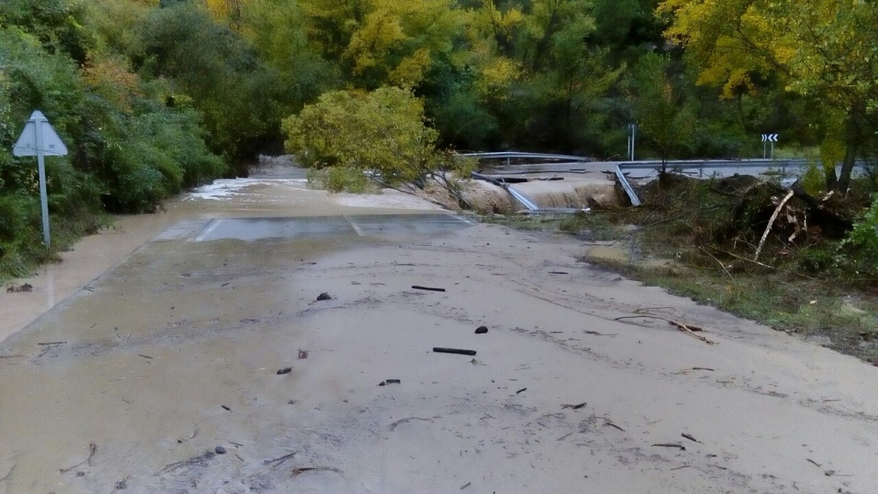Carretera CV-197 de Villahermosa del Río a San Vicente de Piedrahita, en el pk 10+500 a 3 km de Villahermosa (2)