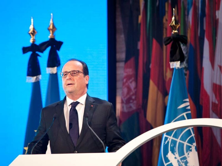 president_hollande_09