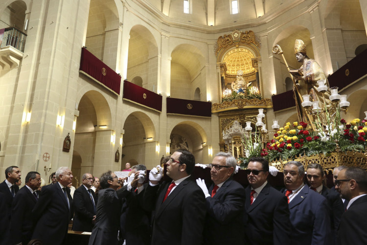 120615 Misa y procesion a San Nicolas 02