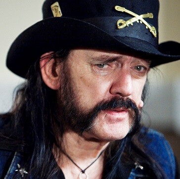 A mediados de los años setenta fundó la banda Motörhead.