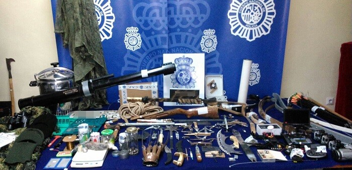 Algunas de las armas eran diseñadas específicamente para que no pudieran ser detectadas en los sistemas de seguridad de aeropuertos y otras instalaciones