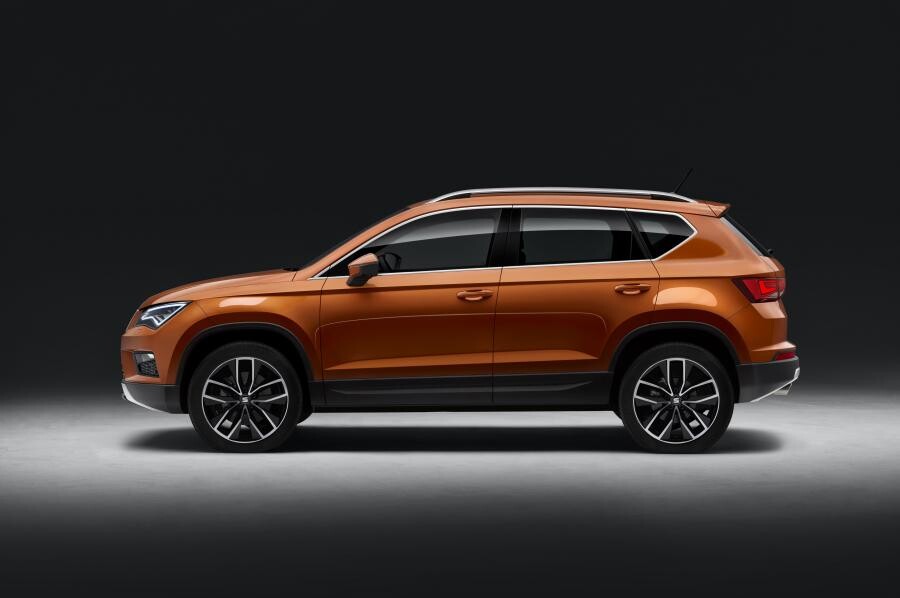 SetRatioSize900650-SEAT-ATECA-03