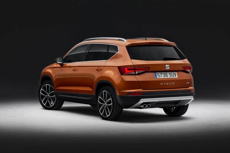 SetRatioSize900650-SEAT-ATECA-04
