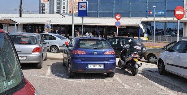 Además, existen otras 1.163 plazas en siete estacionamientos municipales, también gratuitos.