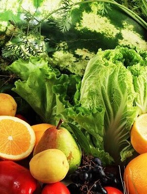 La dieta vegana (también conocida como vegetariana estricta) consiste en ingerir de forma exclusiva alimentos de origen vegetal.