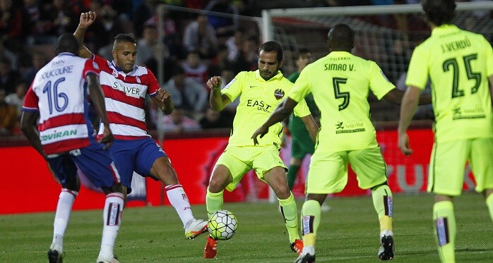 El partido parecía resuelto antes de concluir el primer acto del duelo.