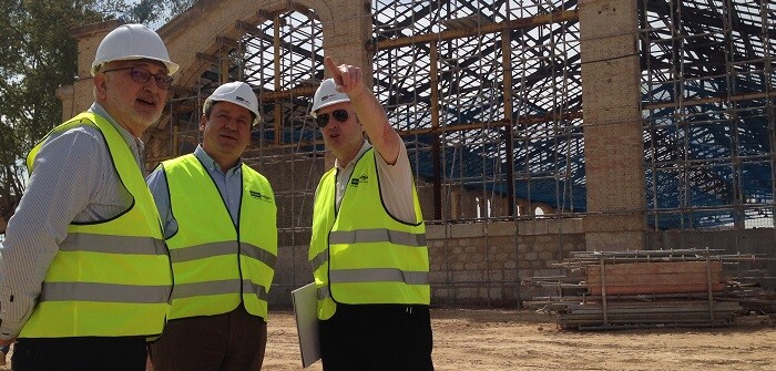 Las obras afectan a una superficie de 110.826 metros cuadrados en los que se encuentran las cuatro naves y los dos muelles.