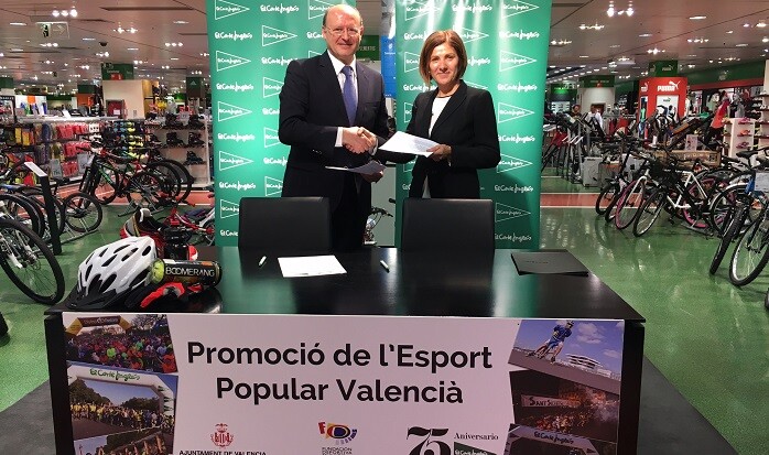 Juan Sabater y Maite Girau.