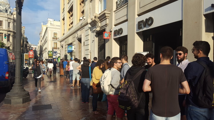 Foto Trono de Hierro cola 2