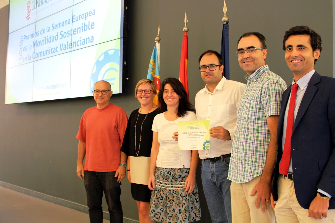 160920_primer_premi_cat_institucions-ampa_escola_pub_dr_lopez_rosat