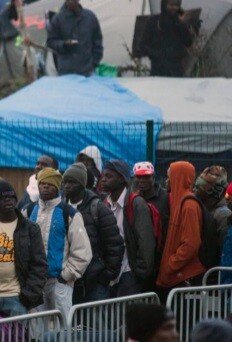 retirada-de-los-migrantes-en-calais