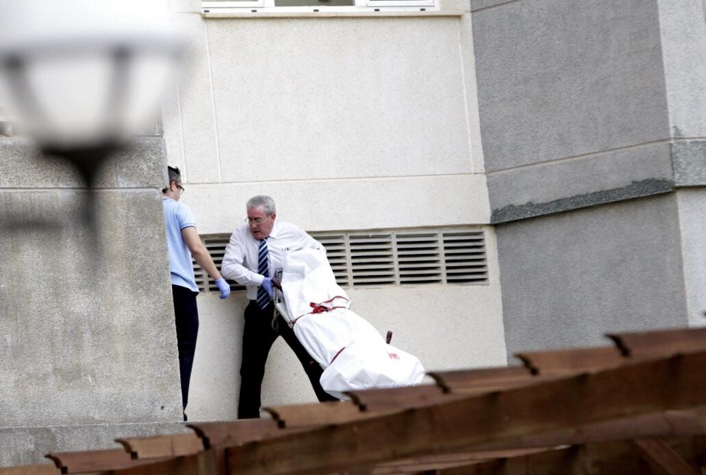 Un hombre se tira desde el balcón de un noveno piso tras matar a su