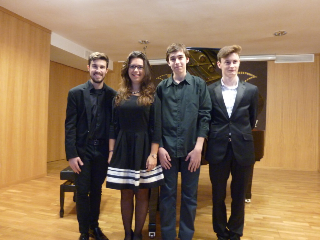 Alfonso Sánchez (Cat. C), Mar Valor (Cat. B), Alexander Beliakov (Menció d'Honor B), Eduardo Alemany (Cat. A).