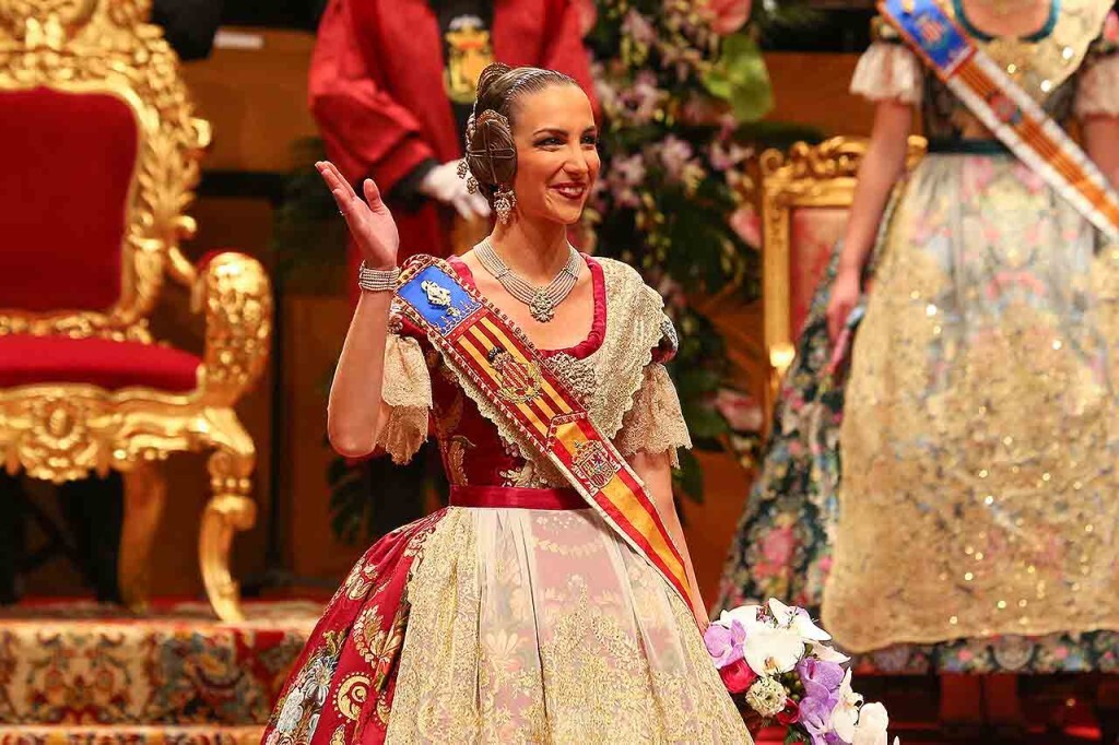 Fallas, Exaltación de Raquel Alario i Bernabé en el Palau de la Música (33)