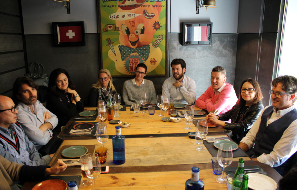 Empresarios del Club Moddos durante el almuerzo