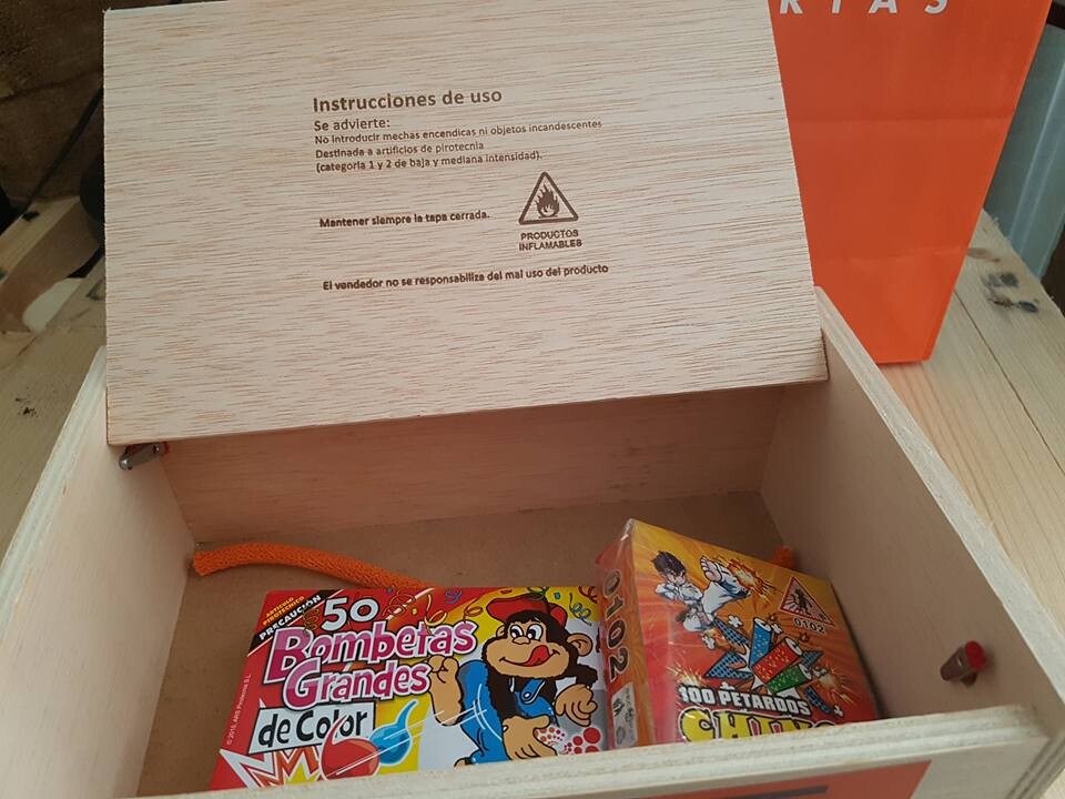 Grupo 90 inmobiliarias lanza su caja de petardos para estas fallas para un buen uso y precaución de la pirotecnia (2)
