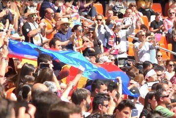 La Diputación reafirma su apoyo al deporte femenino en el derbi histórico entre el Valencia CF y el Levante UD.