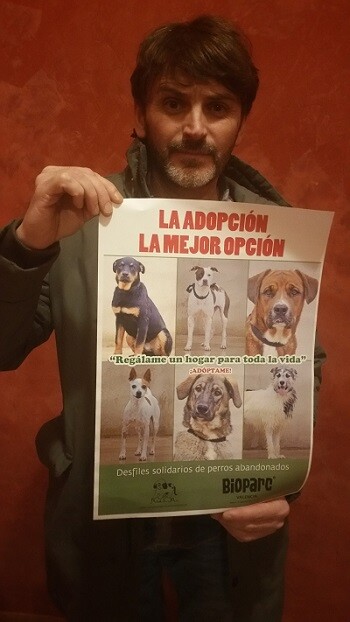 Fernando Tejero apoya Desfile perros AUPA-BIOPARC.