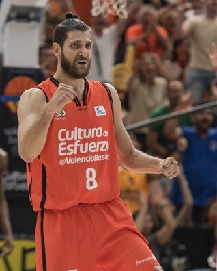 Gran triunfo del Valencia Basket. (Foto-Isaac Ferrera)
