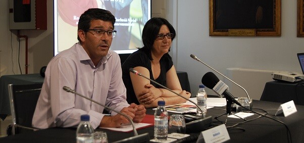 Jorge Rodríguez, junto a la diputada Rosa Pérez Garijo. - copia