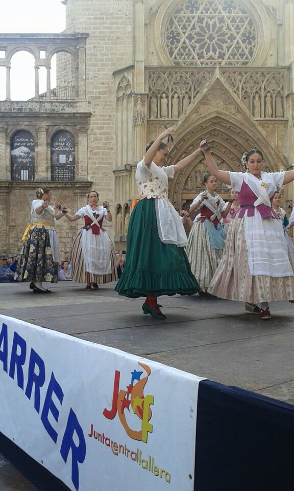 balls al carrer 6