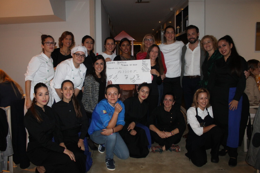 Mª José Martínez, Begoña Rodrigo, Carito Lourenço y Chabe Soler recaudan 2.730 euros para la Fundación Ana Bella 2