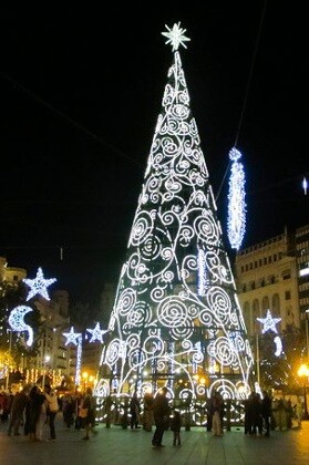Plaza del Ayuntamiento en Navidad.