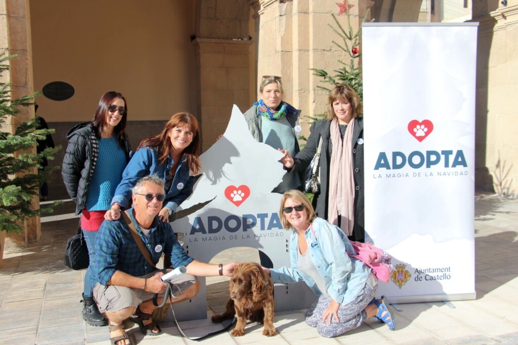 17-12-2017 Salut Pública promou una campanya social en favor de l'adopció de mascotes en Nadal