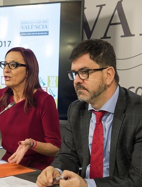 Maria Josep Amigó y Emili Altur durante la presentación de las ayudas de Patrimonio.
