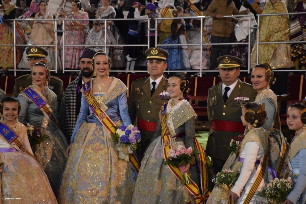 XXX edición de la Falla de las Fuerzas Armadas y Guardia Civil . (93)