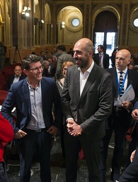 Jorge Rodríguez y Pablo Seguí en el congreso de carreteras locales.