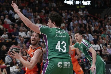 Valencia Basket Van Robsom