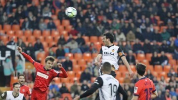 valencia-realsociedad Parejo de cabeza