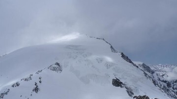 Montaña nevada Alpes